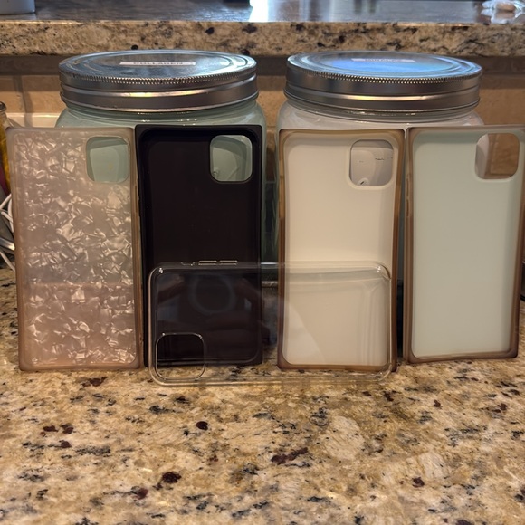 Bundle of 4 FLAUNT square iPhone 11 Pro Max phone cases + BONUS clear case! - Picture 2 of 6